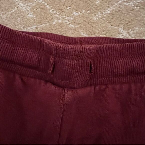🍭6/$30 Harry Potter x H&M Maroon Hogwarts Sweatpants - 6 - Picture 5 of 6